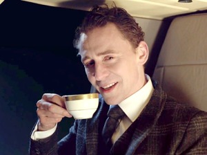 tom-hiddleston-super-bowl-ad-inline